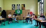 Recyklingove love - uczestnicy sortujący odpady
